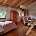 Mit Bergblick Apartament *
