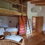 Mit Bergblick Apartament *